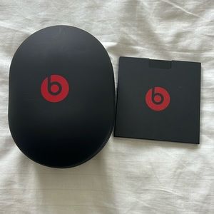 Beats Studio3 Wireless Noise Cancelling Over-Ear Headphones